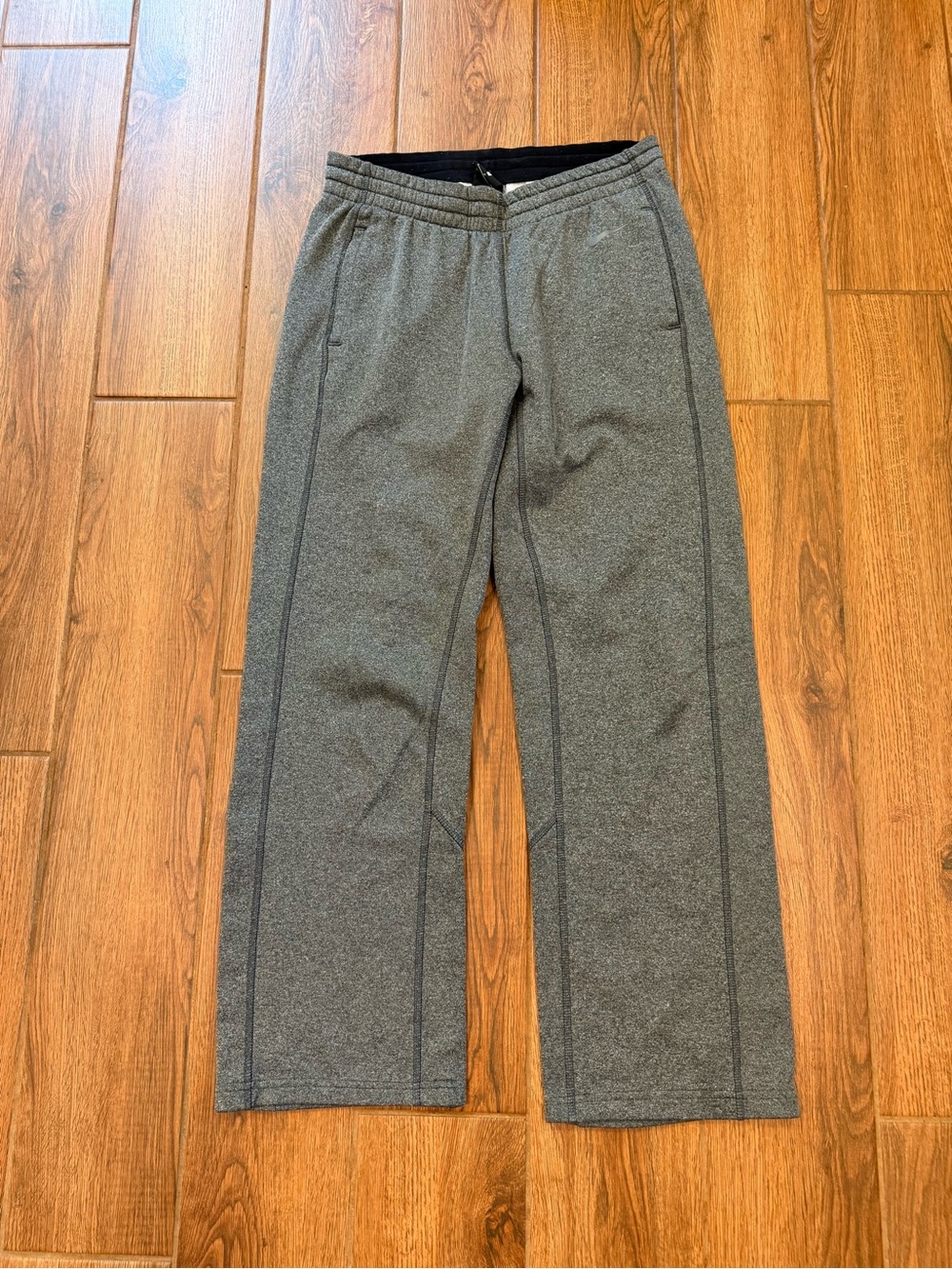 Nike Dri-FIT Women’s Gray Sweatpants Drawstring Pockets Size S
